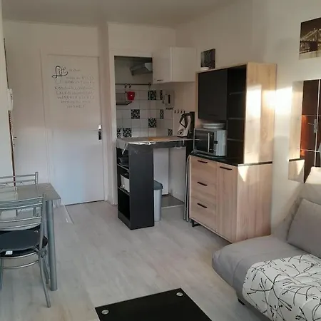 Studio Cosy Et Moderne A Deux Pas De La Plage